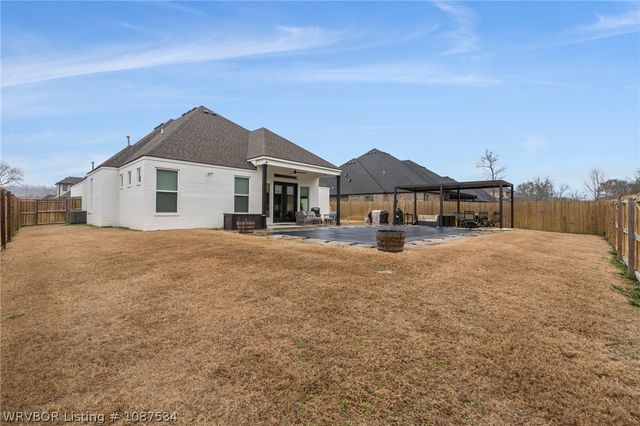 7008 Stonebrook Drive, Fort Smith, AR 72916