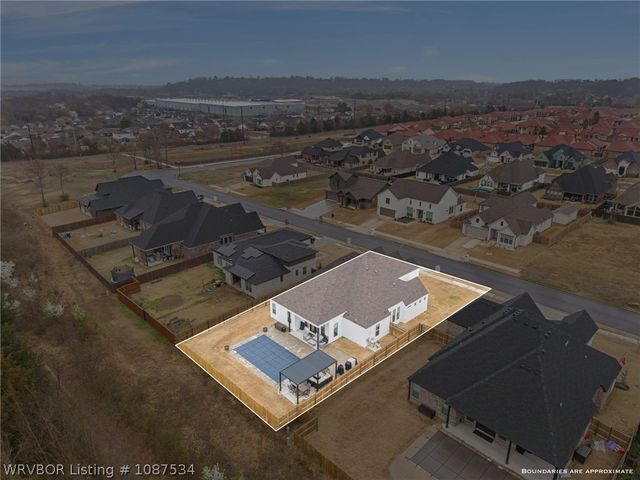 7008 Stonebrook Drive, Fort Smith, AR 72916