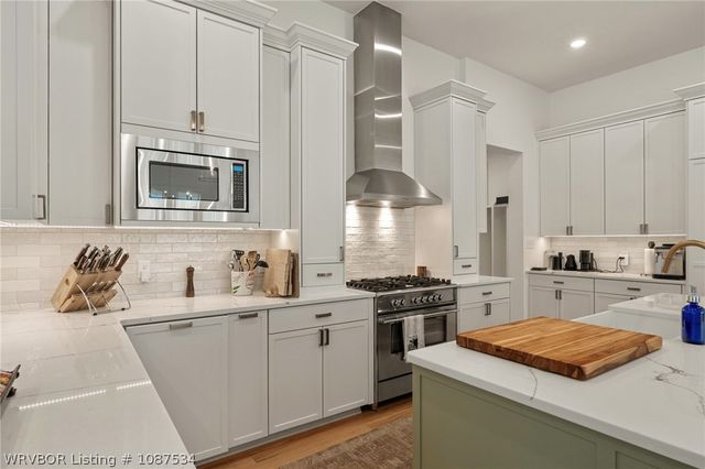 7008 Stonebrook Drive, Fort Smith, AR 72916