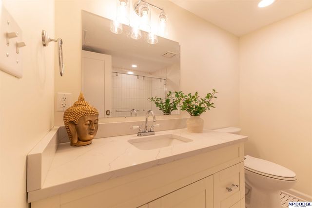 5031 Charles Street, Omaha, NE 68132