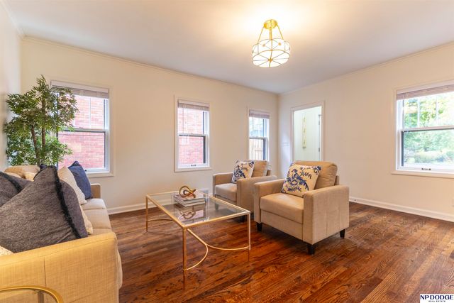 5031 Charles Street, Omaha, NE 68132