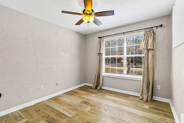 195 Oak Valley, Livingston, TX 77351