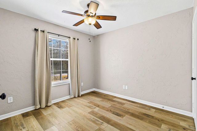 195 Oak Valley, Livingston, TX 77351