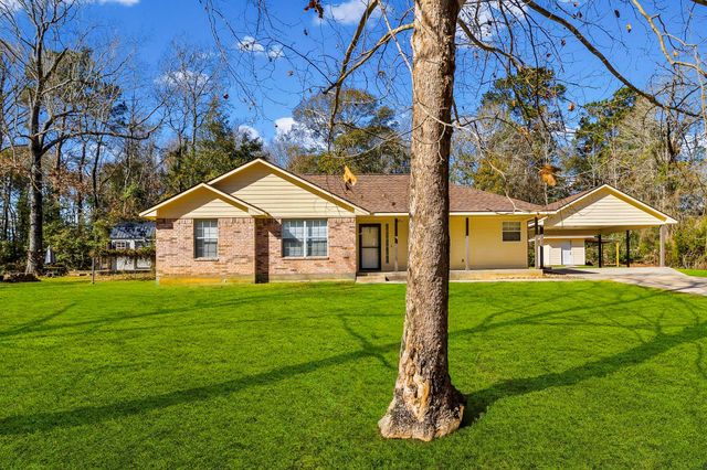 195 Oak Valley, Livingston, TX 77351