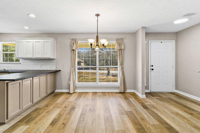 195 Oak Valley, Livingston, TX 77351