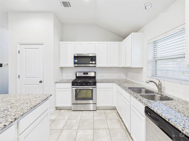 221 Bridgestone WAY, Buda, TX 78610