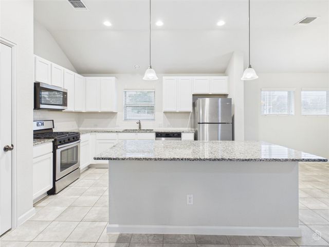 221 Bridgestone WAY, Buda, TX 78610