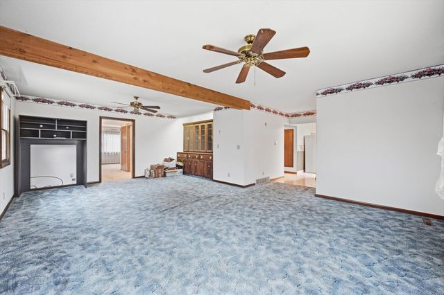 22577 WESTON Avenue, Underwood, IA 51576