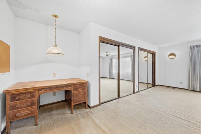 22577 WESTON Avenue, Underwood, IA 51576