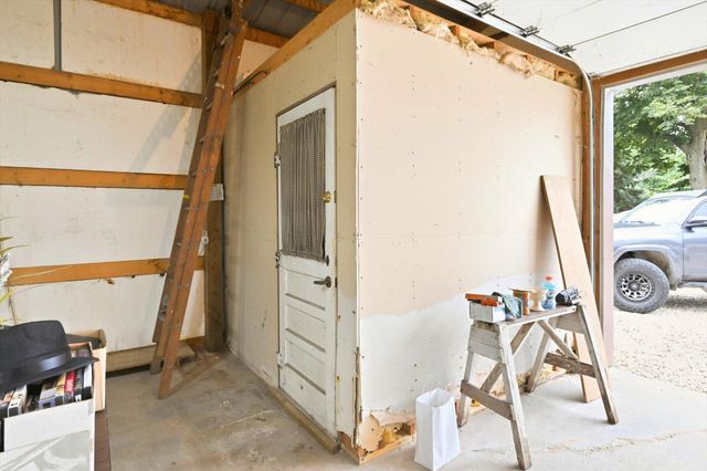 22577 WESTON Avenue, Underwood, IA 51576