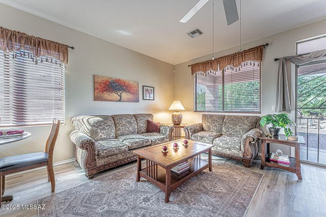 2980 S Royal Aberdeen Loop, Green Valley, AZ 85614