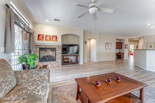 2980 S Royal Aberdeen Loop, Green Valley, AZ 85614