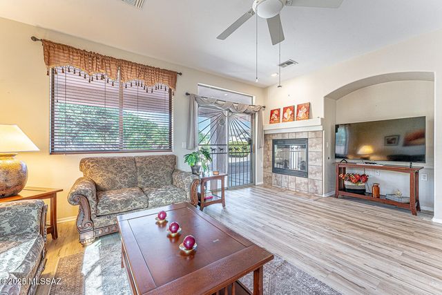 2980 S Royal Aberdeen Loop, Green Valley, AZ 85614