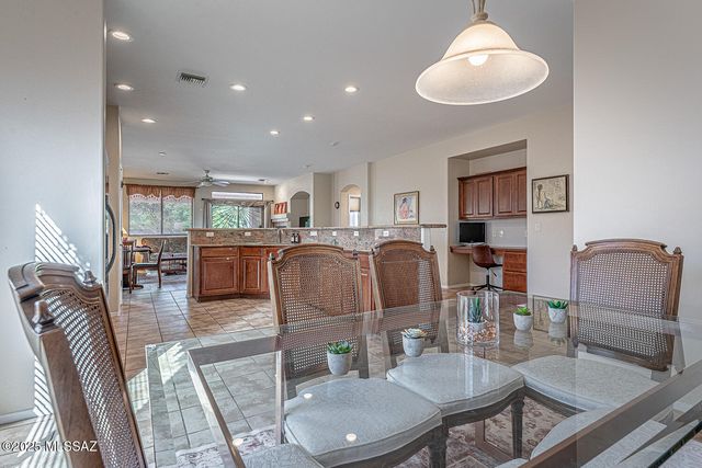 2980 S Royal Aberdeen Loop, Green Valley, AZ 85614