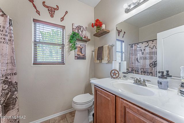 2980 S Royal Aberdeen Loop, Green Valley, AZ 85614