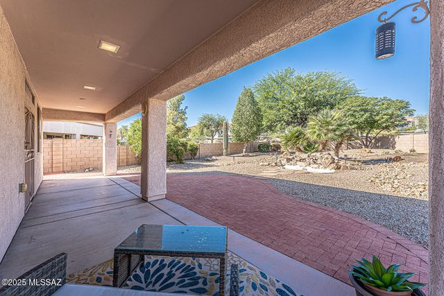 2980 S Royal Aberdeen Loop, Green Valley, AZ 85614