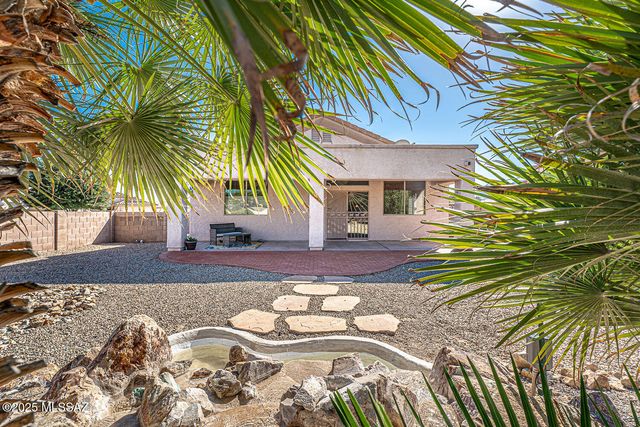 2980 S Royal Aberdeen Loop, Green Valley, AZ 85614