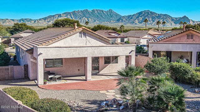 2980 S Royal Aberdeen Loop, Green Valley, AZ 85614