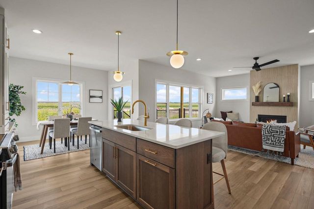 1422 Stonehaven Drive, Sun Prairie, WI 53590