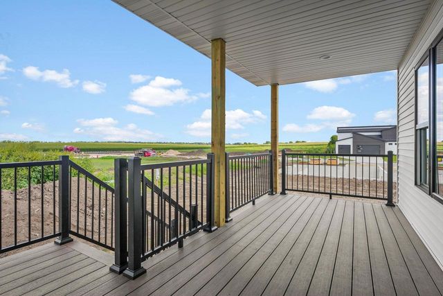 1422 Stonehaven Drive, Sun Prairie, WI 53590
