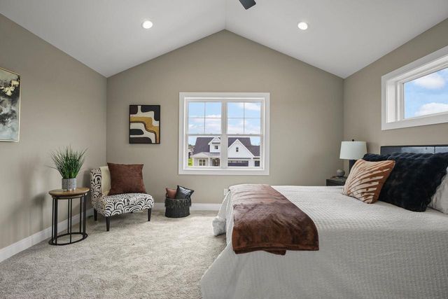 1422 Stonehaven Drive, Sun Prairie, WI 53590