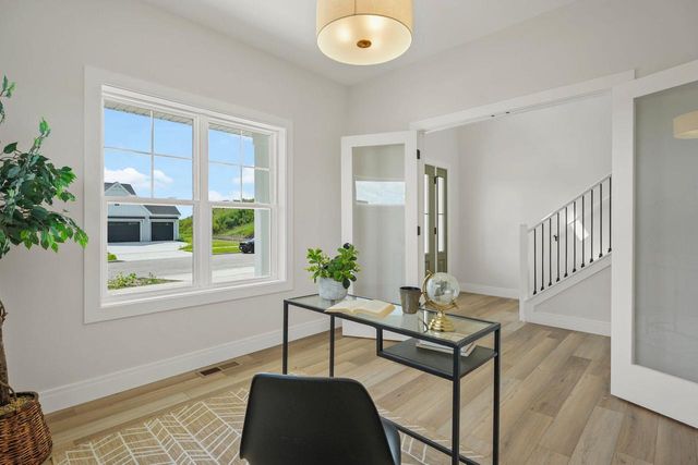 1422 Stonehaven Drive, Sun Prairie, WI 53590