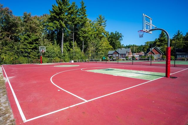 14 Whispering Pines Rd 14, Westford, MA 01886
