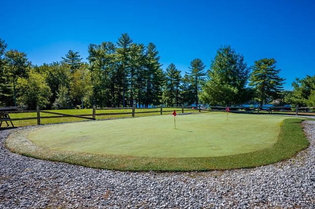 14 Whispering Pines Rd 14, Westford, MA 01886