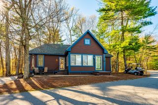 14 Whispering Pines Rd 14, Westford, MA 01886