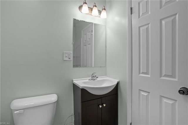 321 Hospital DR, Virginia Beach, VA 23452