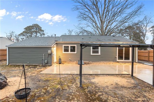 321 Hospital DR, Virginia Beach, VA 23452