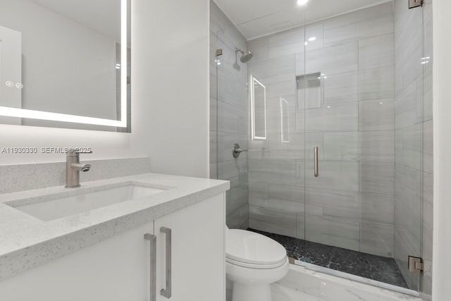 2737 W 55th Pl, Hialeah, FL 33016