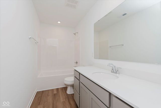 16043 Meadow Frost Court, Fishers, IN 46037