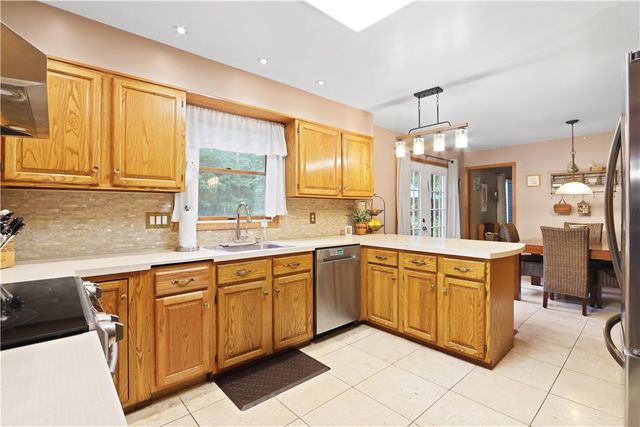 209 Remington Road, Smithfield Twp, PA 18301