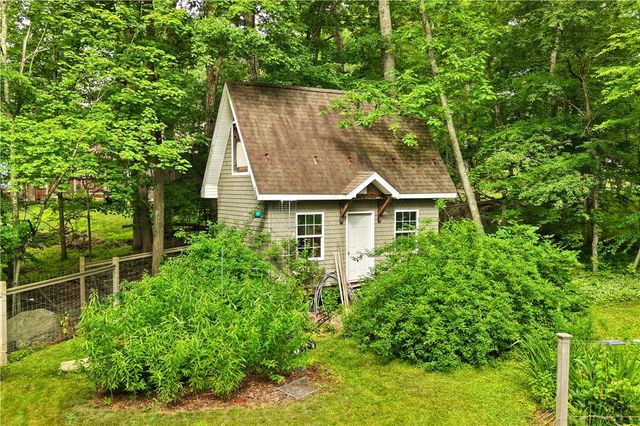 209 Remington Road, Smithfield Twp, PA 18301
