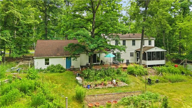209 Remington Road, Smithfield Twp, PA 18301
