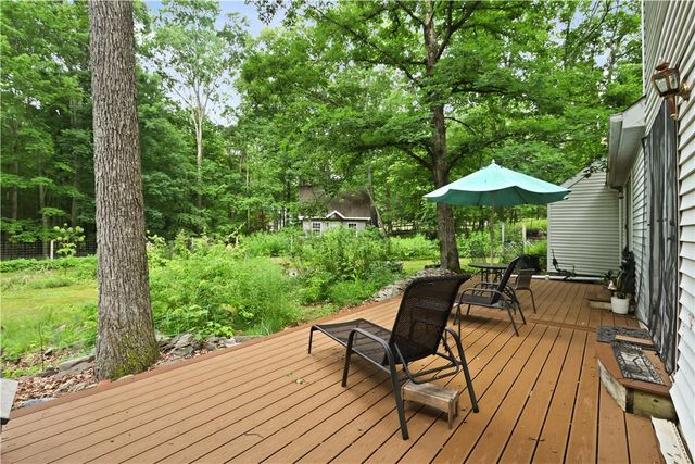 209 Remington Road, Smithfield Twp, PA 18301