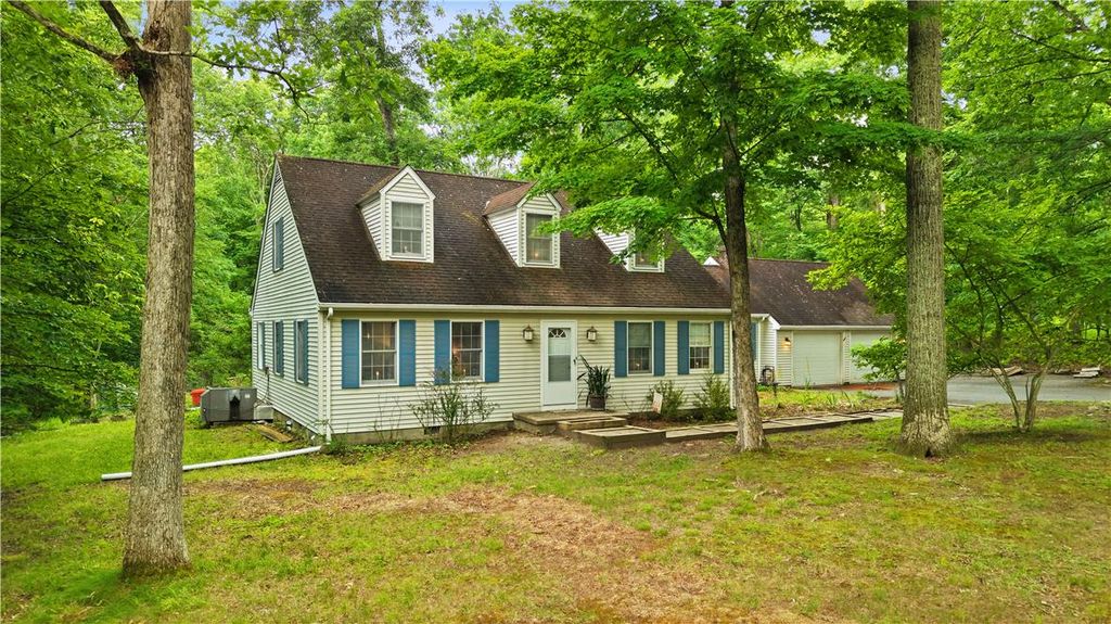 209 Remington Road, Smithfield Twp, PA 18301