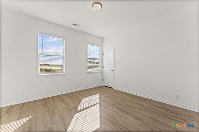 1130 Twin Deer Lane, Canyon Lake, TX 78133