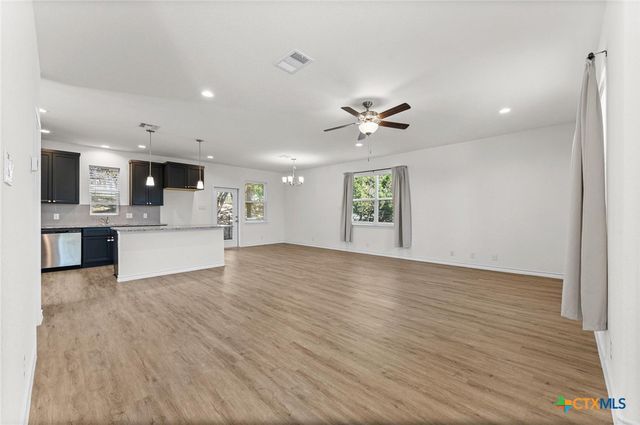 1130 Twin Deer Lane, Canyon Lake, TX 78133