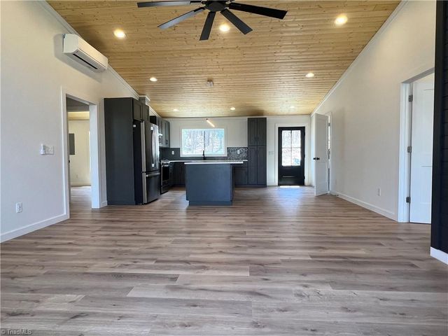 3270 Fries Road, Galax, VA 24333