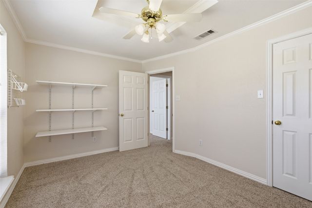 2302 Whisperton Drive, Arlington, TX 76016