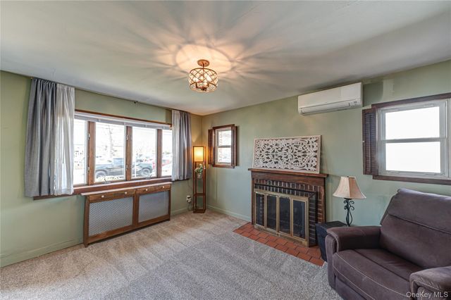 1595 Washington Avenue, Seaford, NY 11783