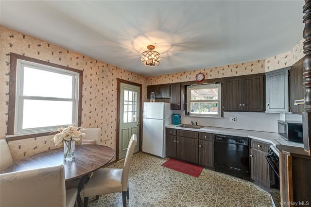 1595 Washington Avenue, Seaford, NY 11783