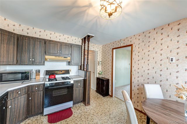 1595 Washington Avenue, Seaford, NY 11783