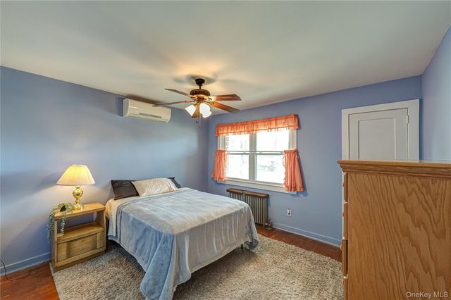 1595 Washington Avenue, Seaford, NY 11783