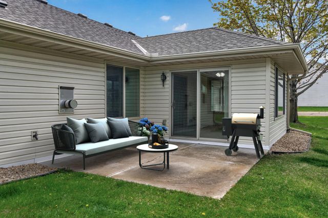 13677 Orchard Lane, Rogers, MN 55374