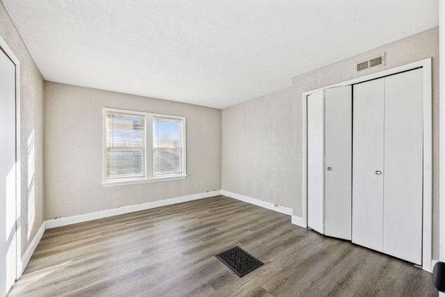 5106 Queen Avenue N, Minneapolis, MN 55430