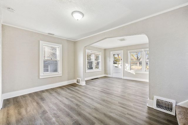 5106 Queen Avenue N, Minneapolis, MN 55430