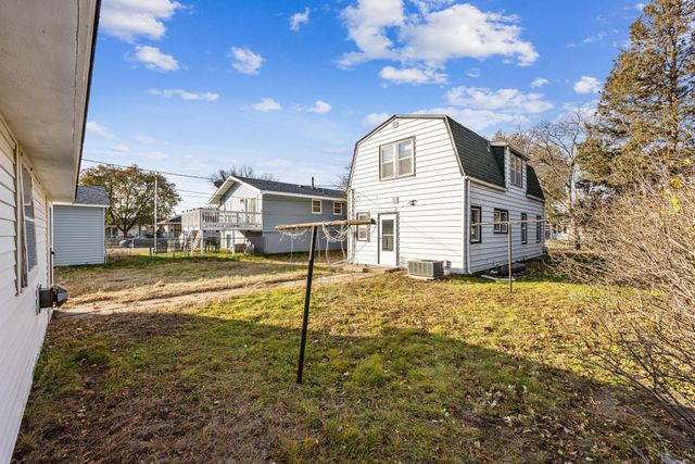 5106 Queen Avenue N, Minneapolis, MN 55430